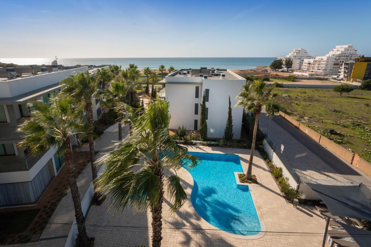 Cavalo Preto, Beach Resort クアルテイラ エクステリア 写真